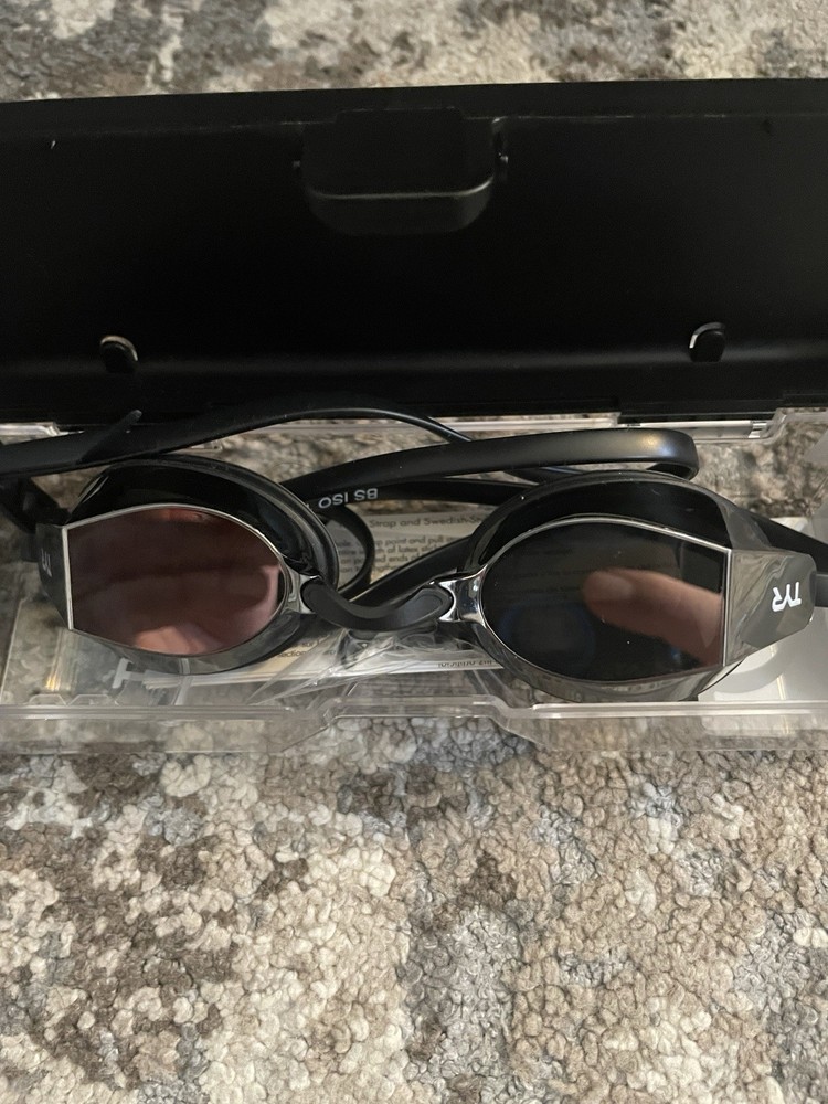 TYR Blackops Swimming Goggles