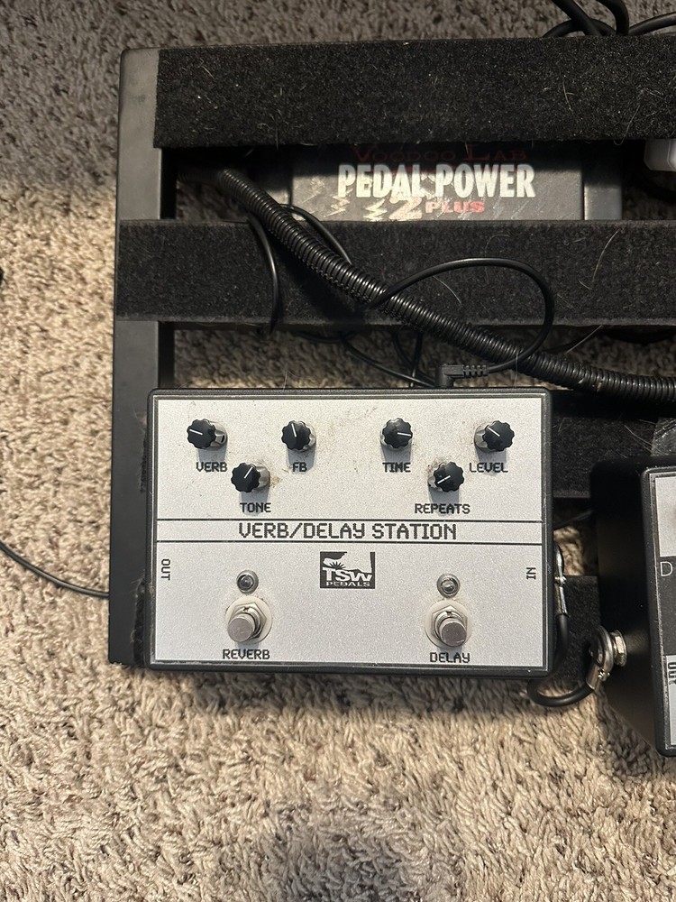 High End Custom Pedal Board