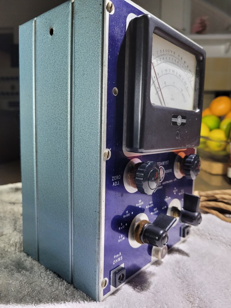 AWA Voltohmyst Type A56010