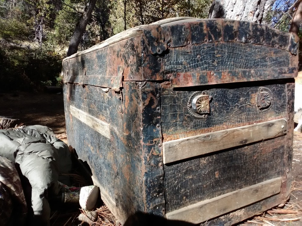 antique steamer trunk with double lock