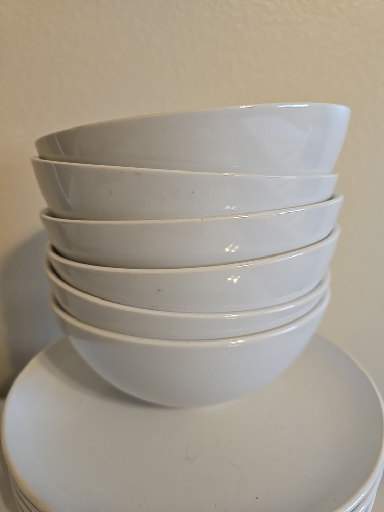 IKEA 17 Piece Dinnerware Set