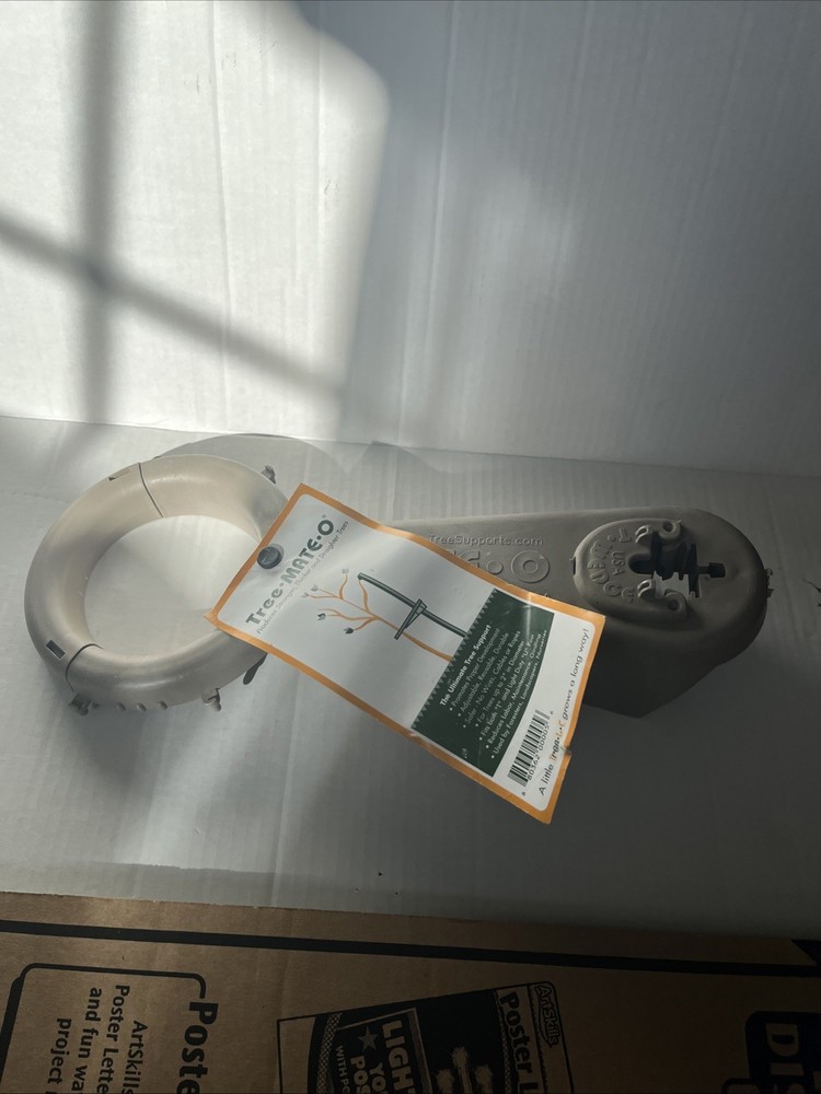 Tree Mate O, Tree Support System for Trees New With Tags Missing Rubber Bands