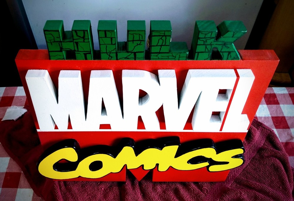 Marvel Comics 3D Wooden Wall Decor Hulk Logo