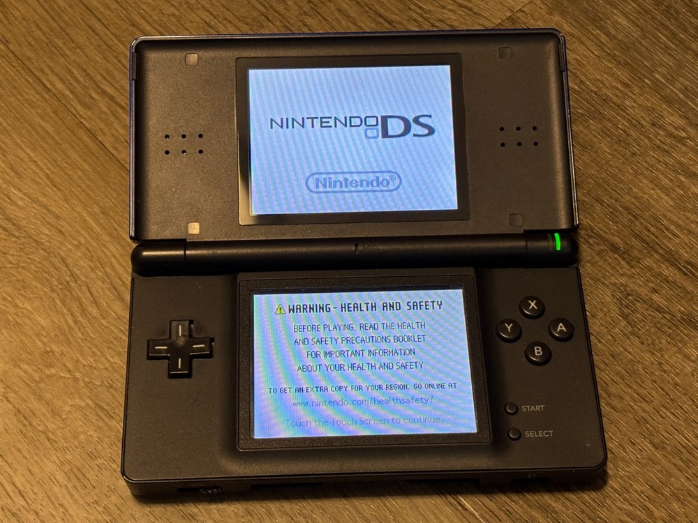 Nintendo DS Lite Blue Handheld Console System Very Good Shape Authentic