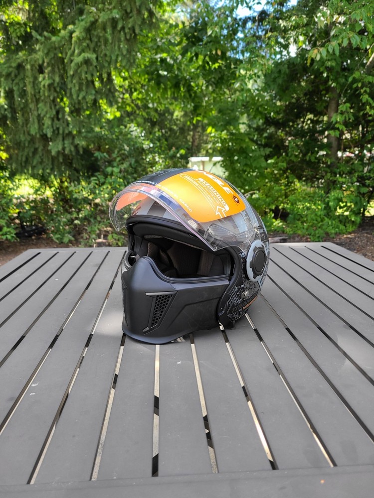 Triangle Full Face Motorcycle Helmet OP12A (large)