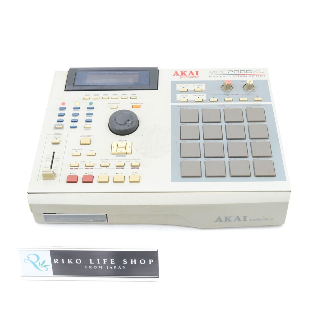 AKAI MPC2000XL Sampler Sequencer Drum Machine Tested Working Japan