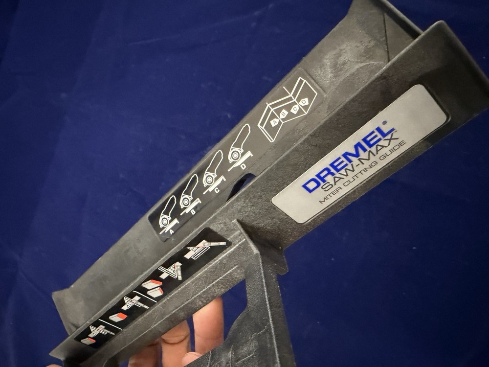 Dremel Saw-Max Miter Cutting Guide Tool