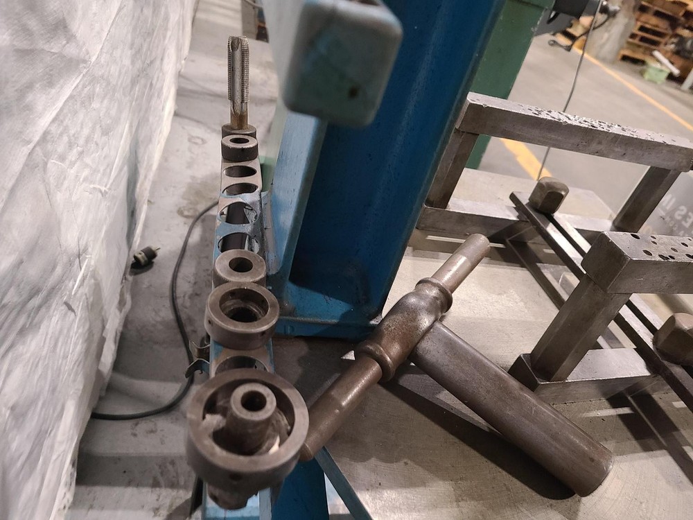 Lassy 12F Thread Tapping Machine with Tooling