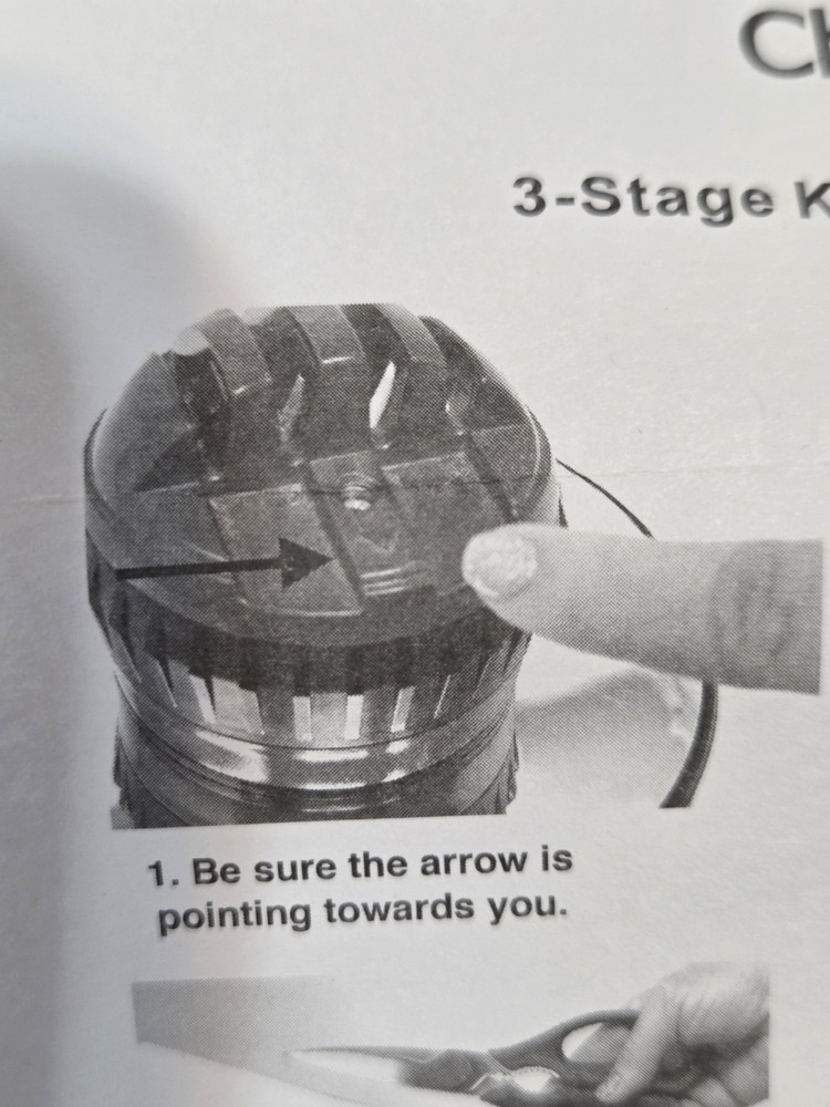 Chefologist 3-Stage Mini Knife Sharpener Red