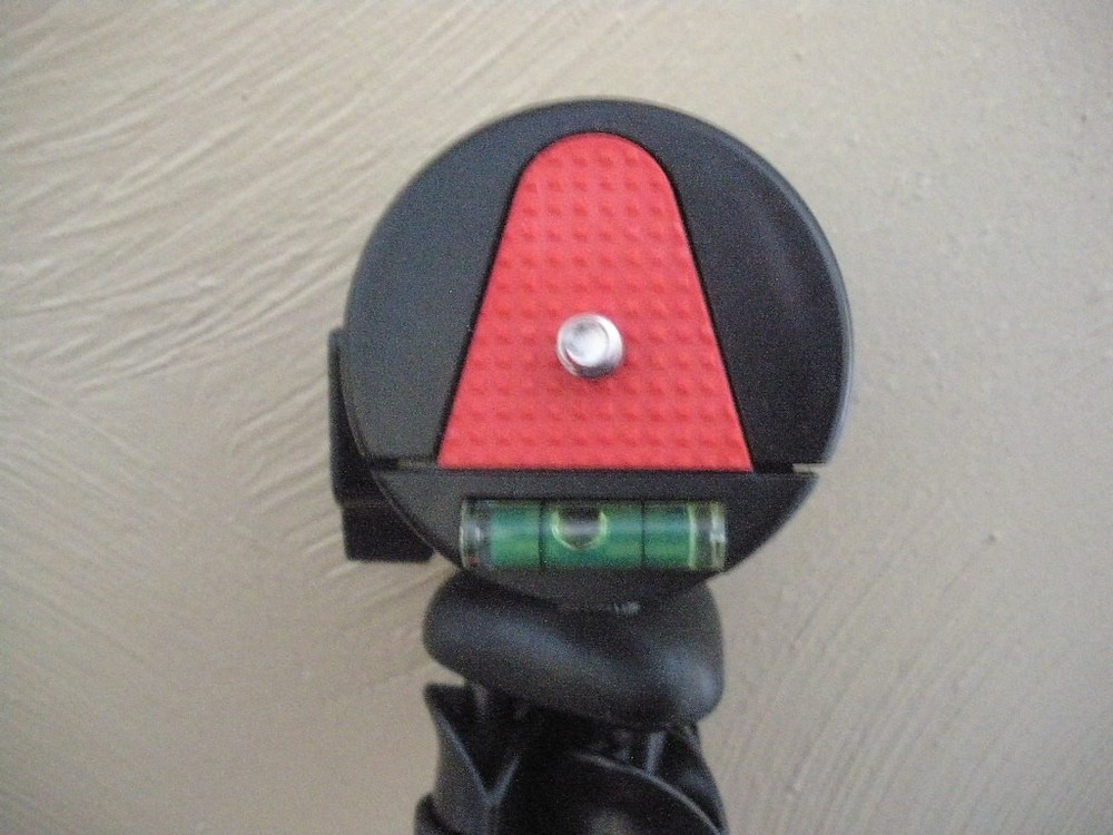 VIVITAR 12" Compact Rubberized Spider Tripod HF-SP12-RED