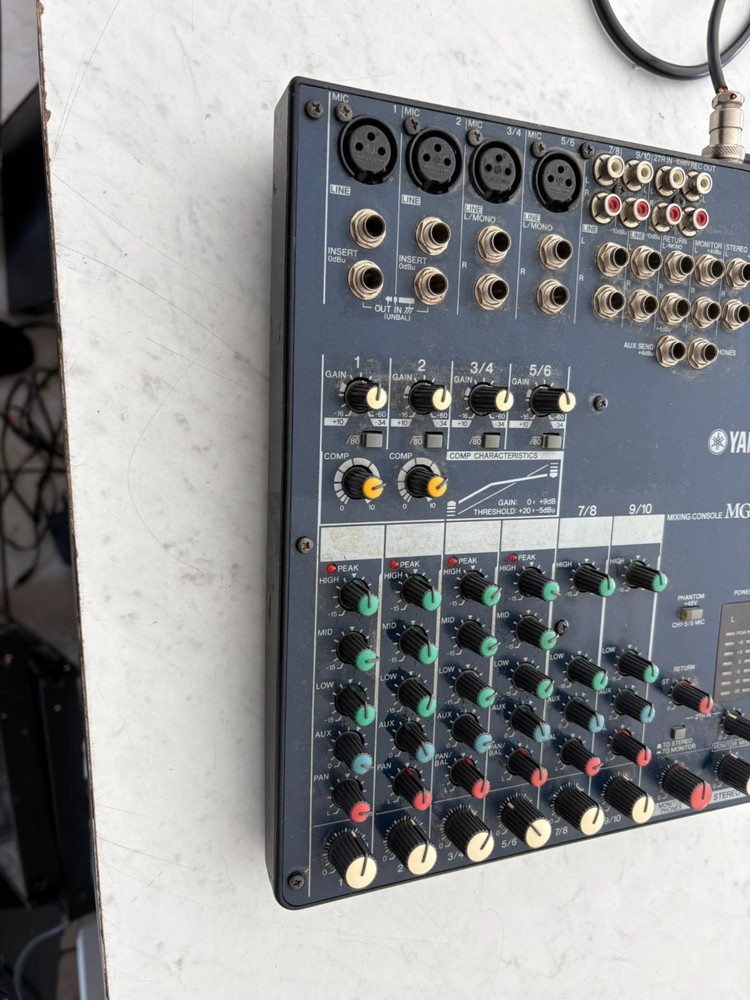 Yamaha MG102C Mixer