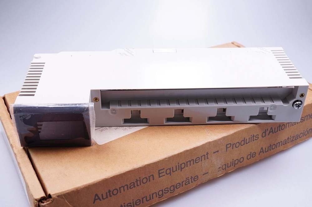 AEG Schneider Automation TSX Quantum 140 XCP 500 00 Empty Module, Empty Case