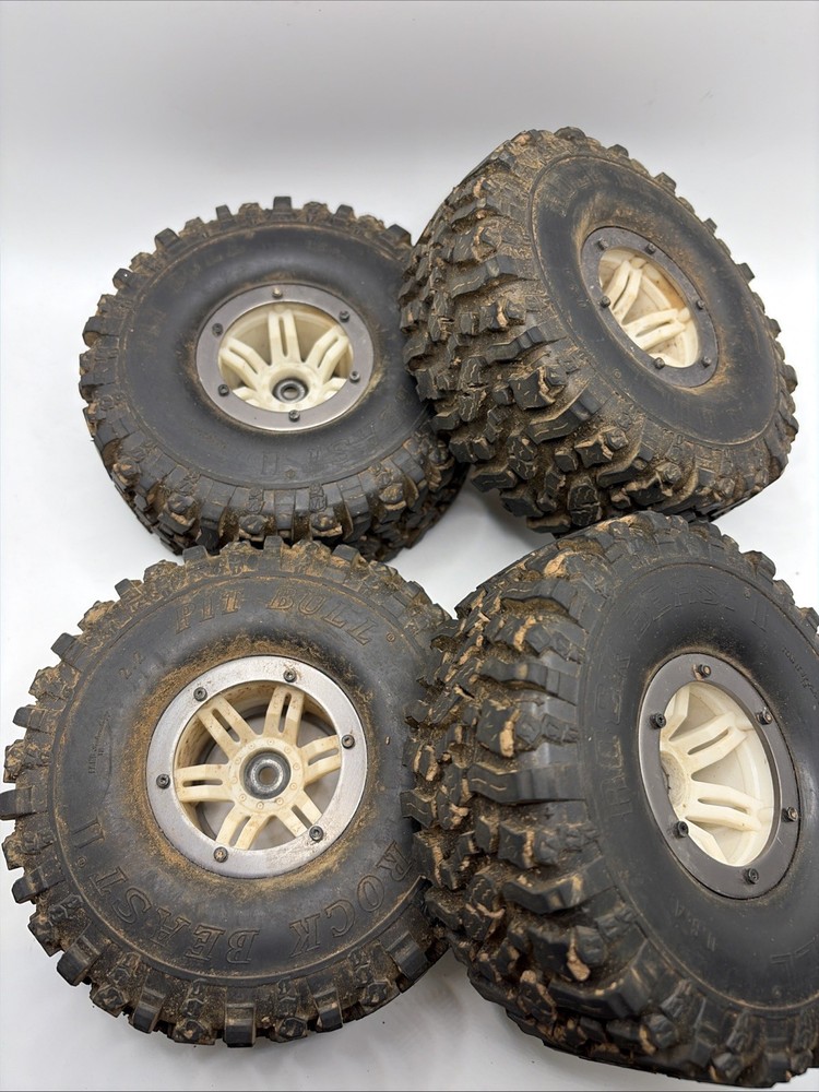 2.2 Pitbull Rock Beast 2 II Mounted (4)