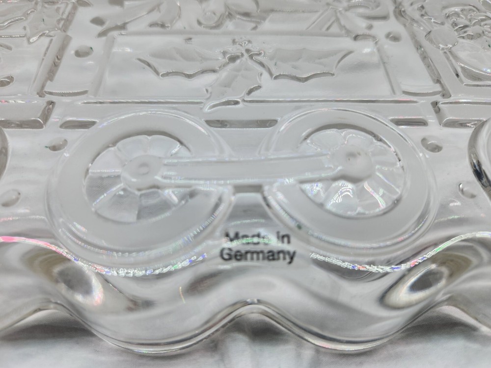 Gorham Crystal Holiday Traditions North Pole Express 13 1/2" Train Serving Dish