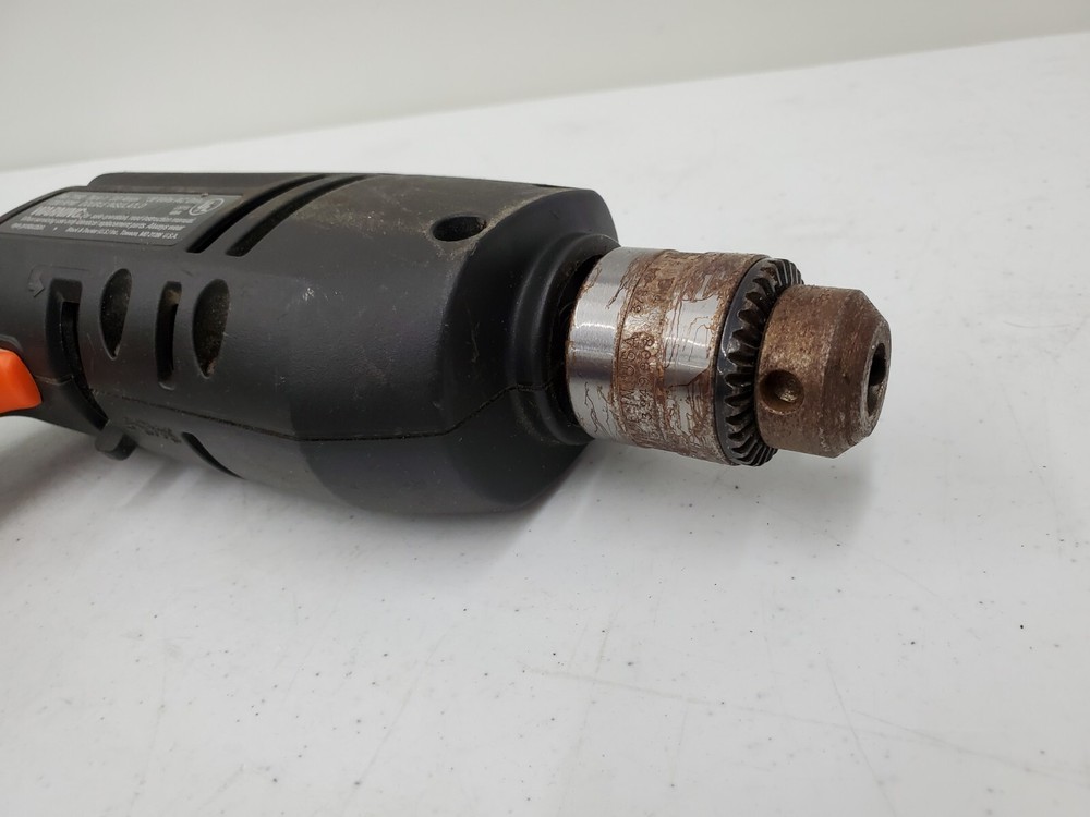 Black & Decker D500 3/8-in Single Speed Reversible Drill CORDED (DNT0426C DD1)