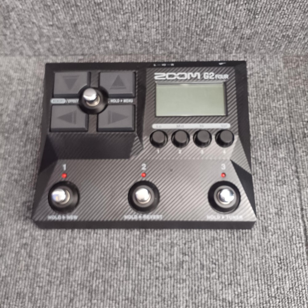 ZOOM G2 FOUR MULTI-EFFECTOR 308576