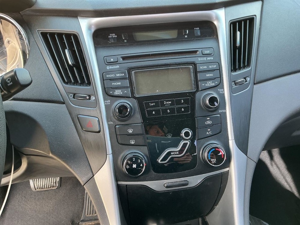 SONATA 2013 Glove Box 4932832