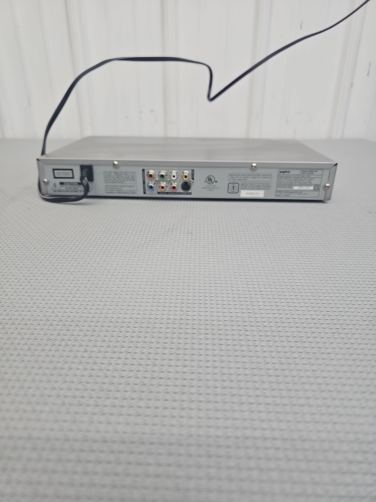 Sanyo DVD Player Model DWM-450 - Tested & Works