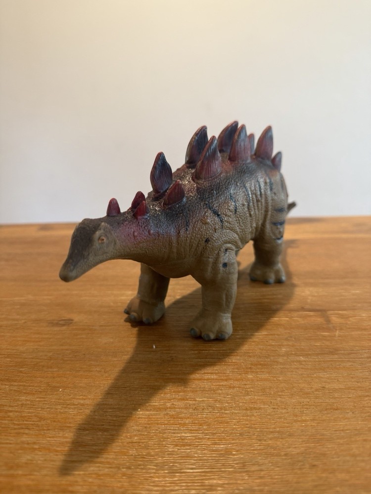 2008 Wing Crown Stegosaurus Rubber Dinosaur Figure: Excellent condition