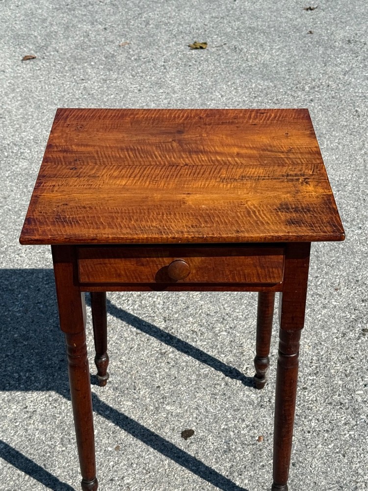 Antique tiger maple side table work stand 1 drawer sheraton 1820