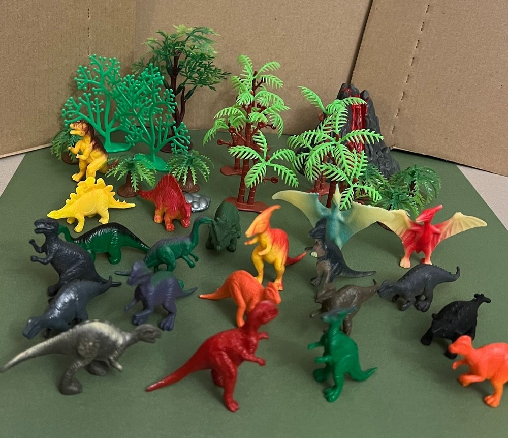 35 pcs - LITTLE colorful PLASTIC DINOSAURS & TREES!