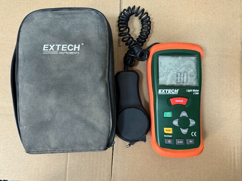 Extech / Digital Light Meter / LT300