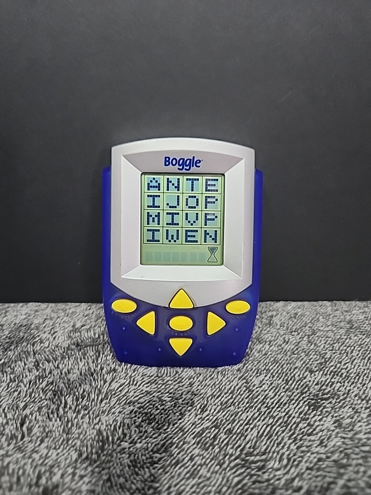 BOGGLE Handheld Game Model 40743 Travel Arcade HASBRO 2003 Tested Working