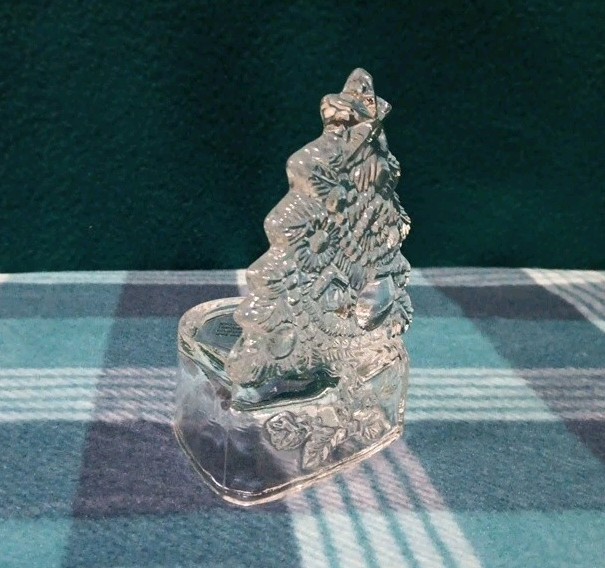 Pressed Glass Christmas Tree Tealight Candleholder