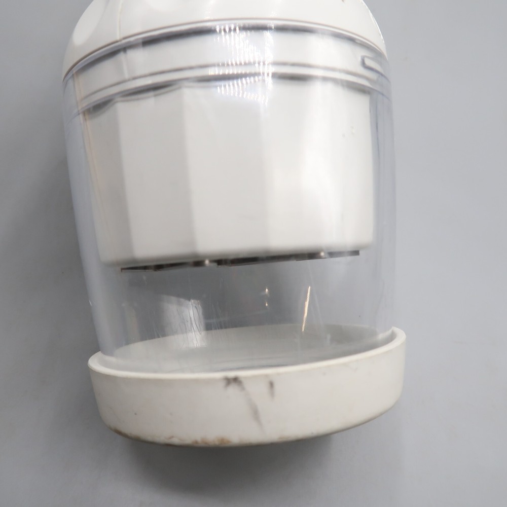 PAMPERED CHEF Food Hand Chop Chopper Processor Push Function