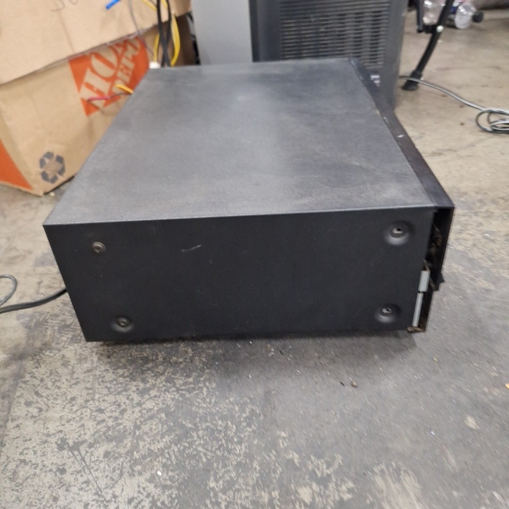 Untested SAE Two C4 Cassette Deck It Turns On.