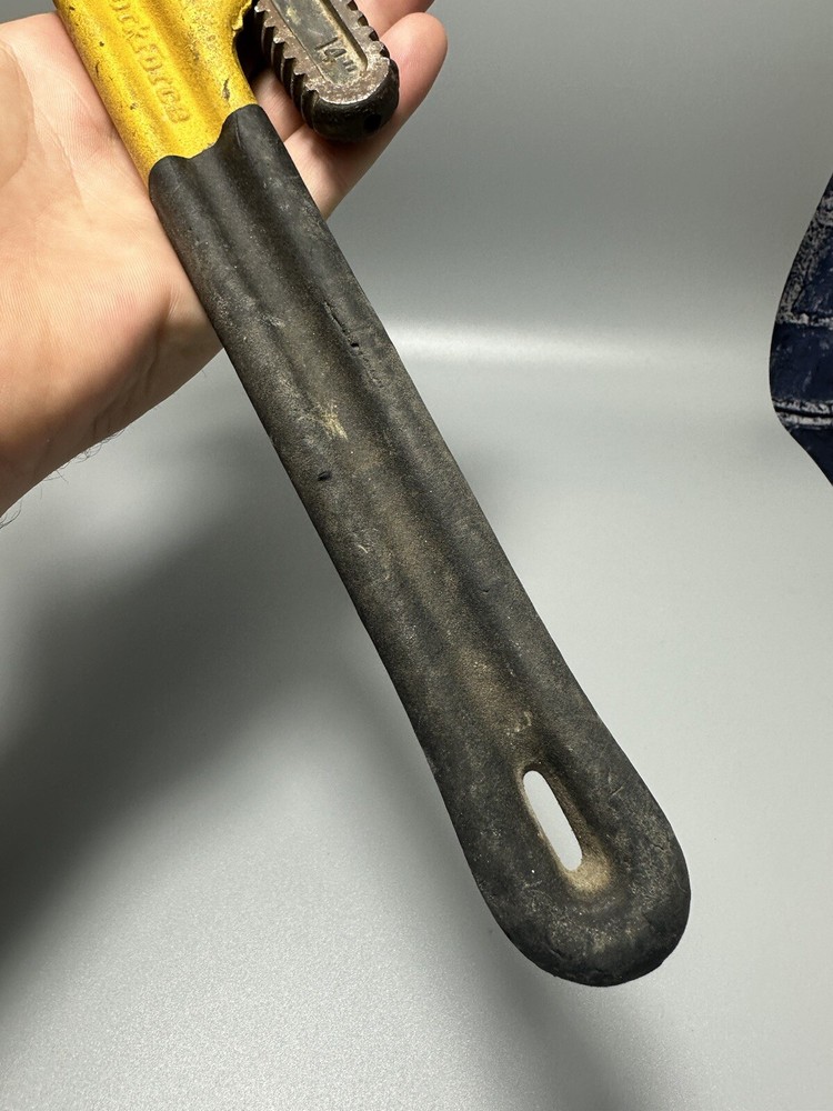 Workforce Pipe wrench 14" Black / Yellow