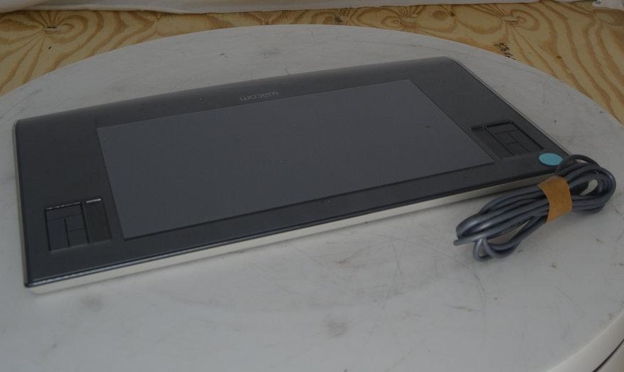 Wacom Intuos 3 PTZ-631W Graphics Tablet SEE NOTES