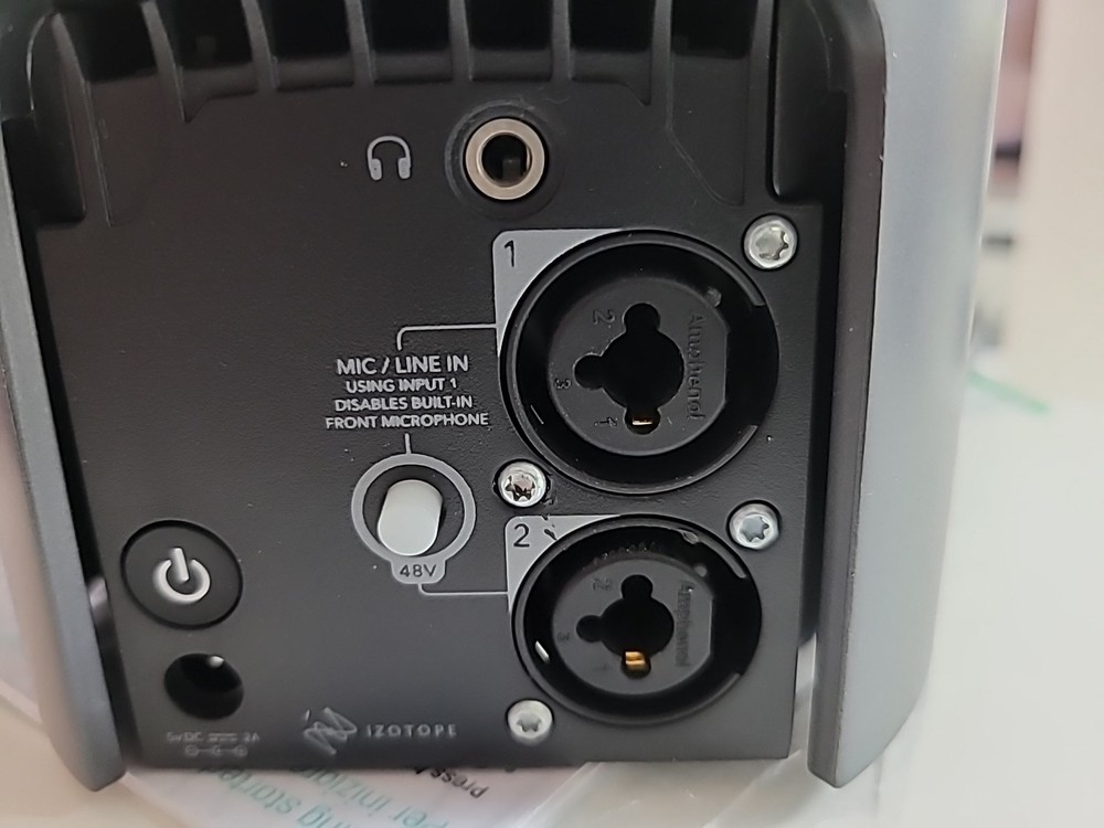 iZotope SPIRESTUDIO Spire Studio Wireless Recorder SP111 W/ Bag