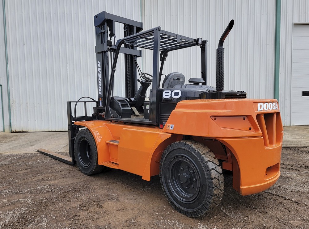 Doosan D80S-7 Forklift (27305)