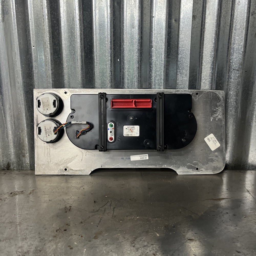 2015 Freightliner Cascadia Dash Cluster