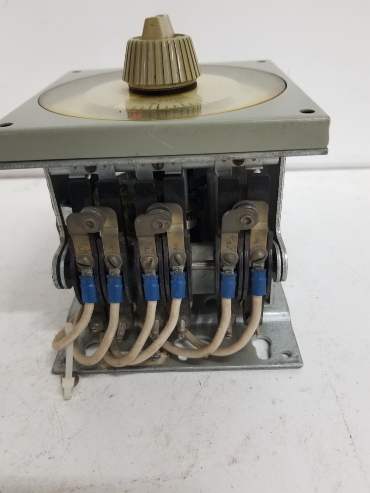 Eagle Signal 4D69 115v 15 A Microflex