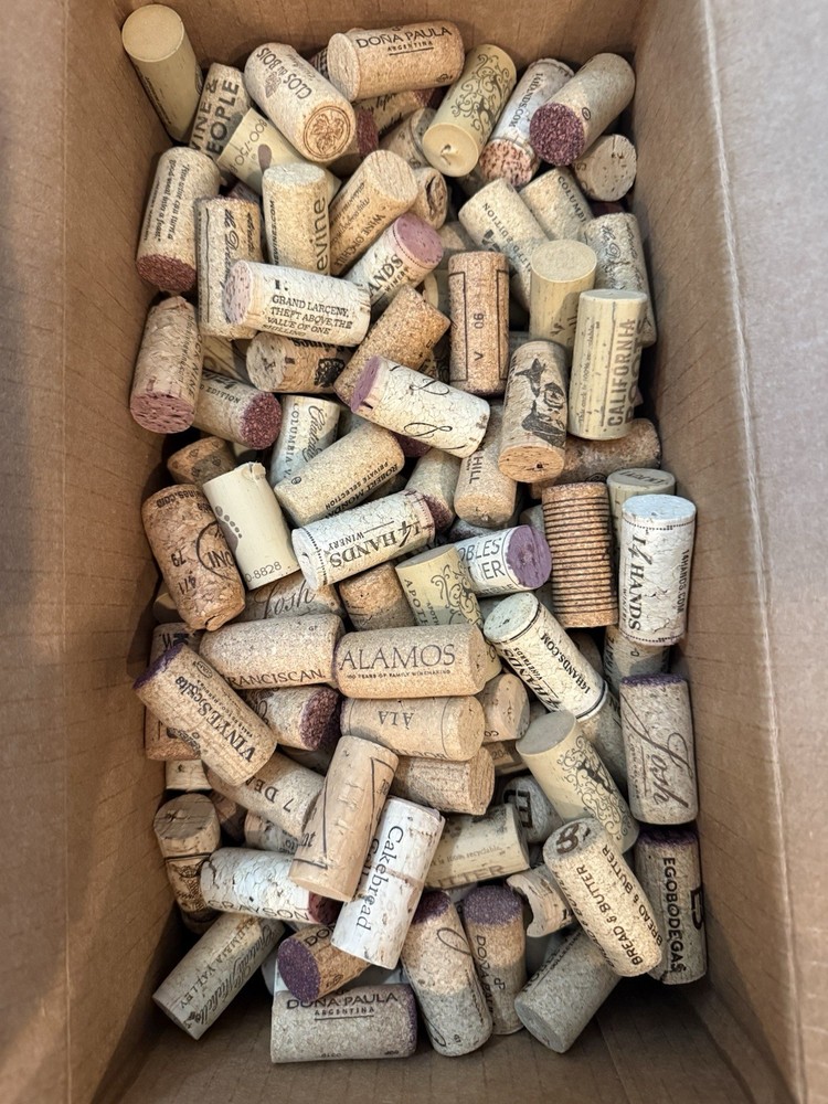 used wine corks - Qty -410