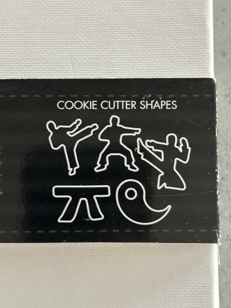 NEW Karate Cookie Cutter