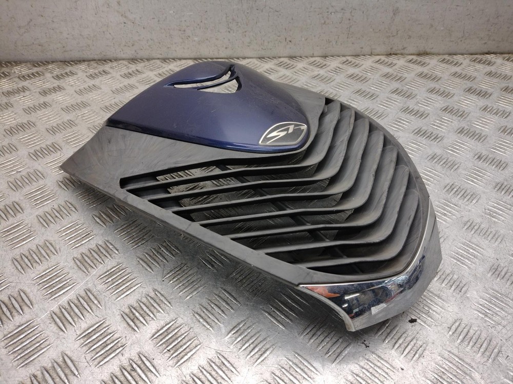 2011 HONDA SH 125 Front Centre Panel