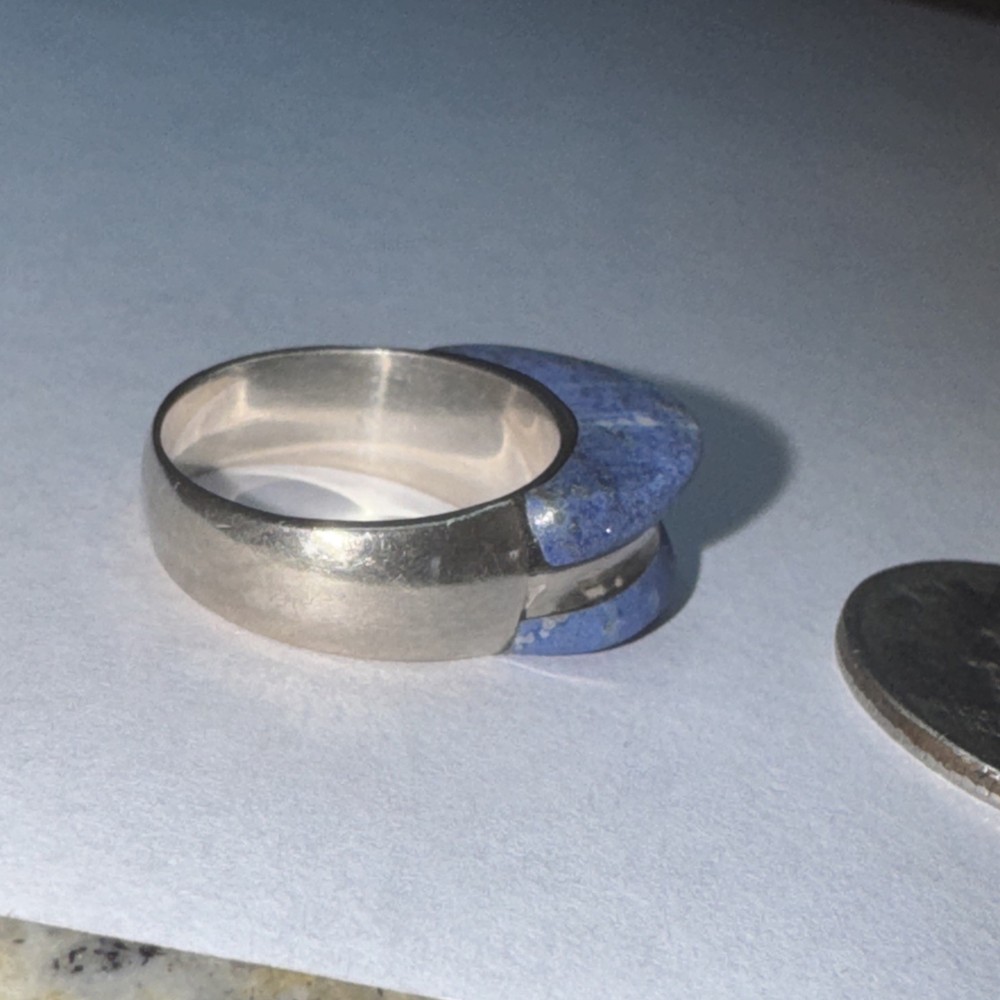 Sterling Silver And Blue Lapis 6.75 Ring