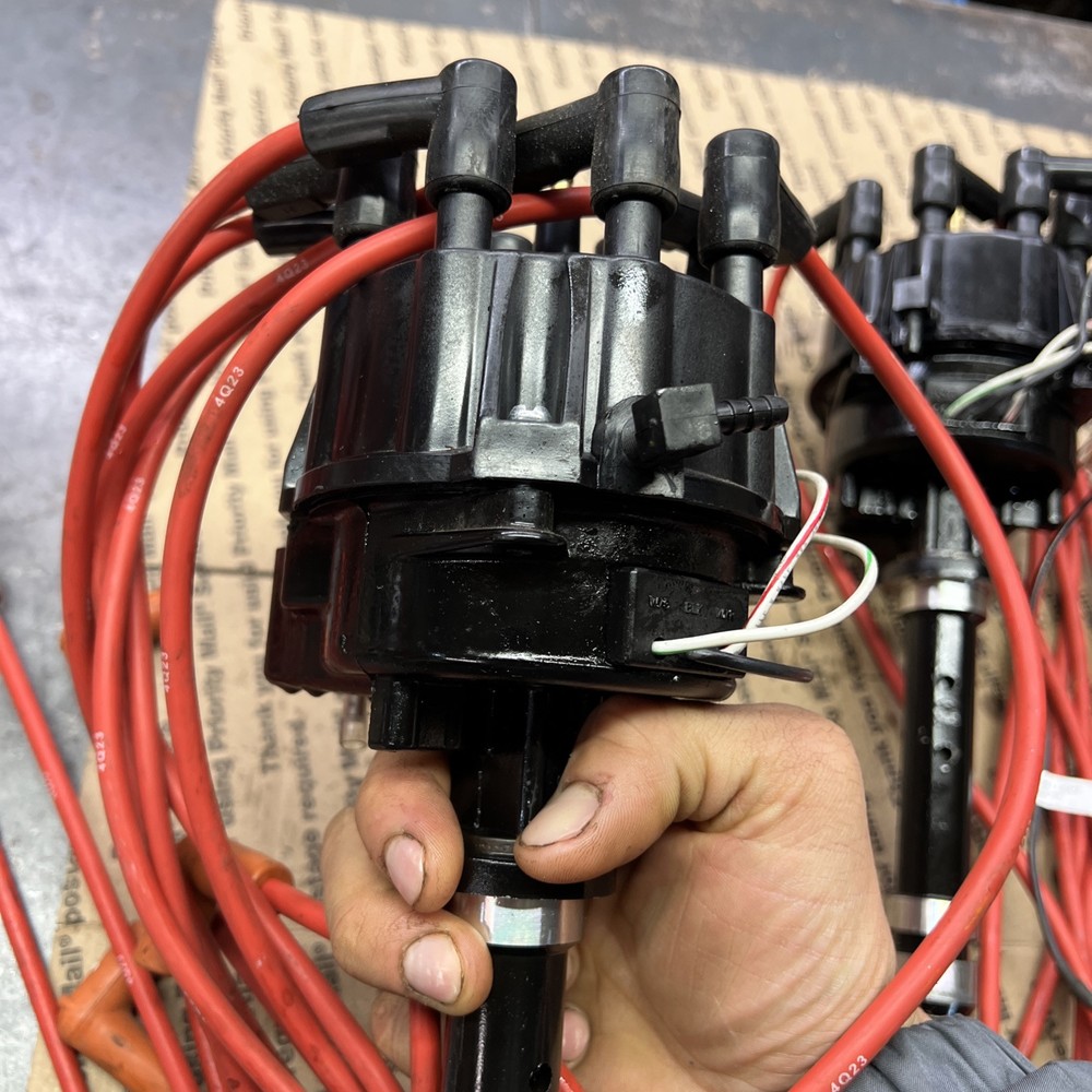 Mercruiser thunderbolt IV distributors (2)