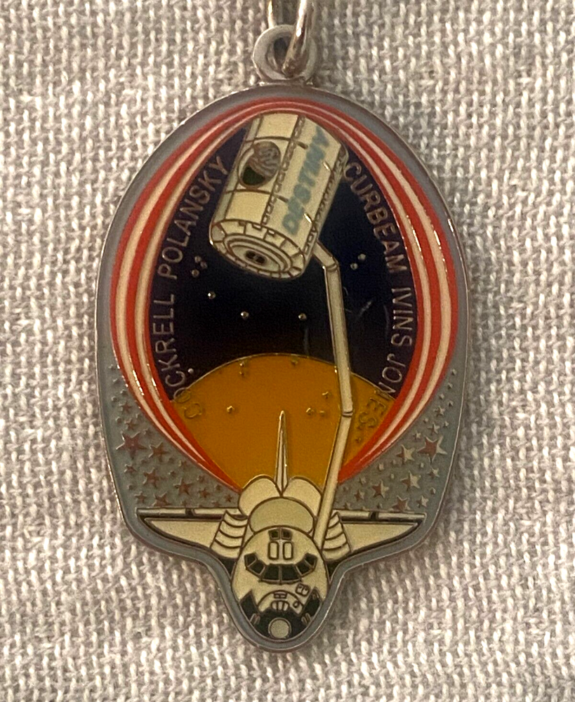 NASA Space Shuttle Atlantis STS-98 Keychain