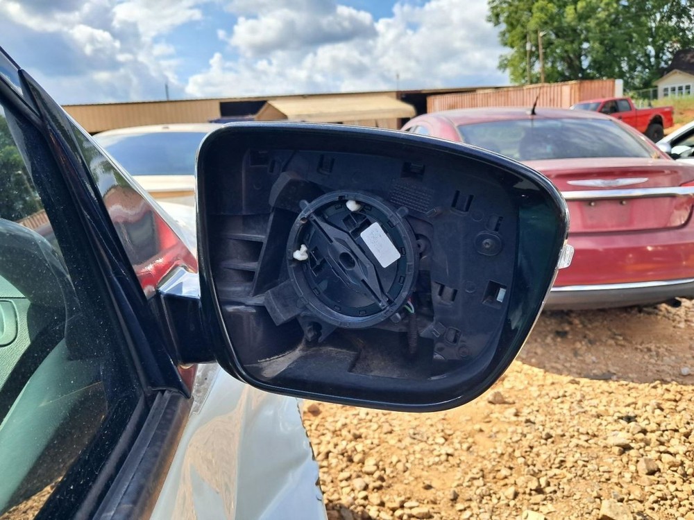 PATHFINDR 2017 Glove Box 4718184