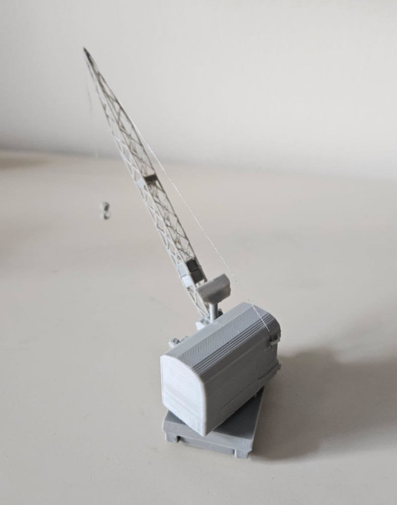 N Scale 1:160 Crawler Crane for Model Train Environment