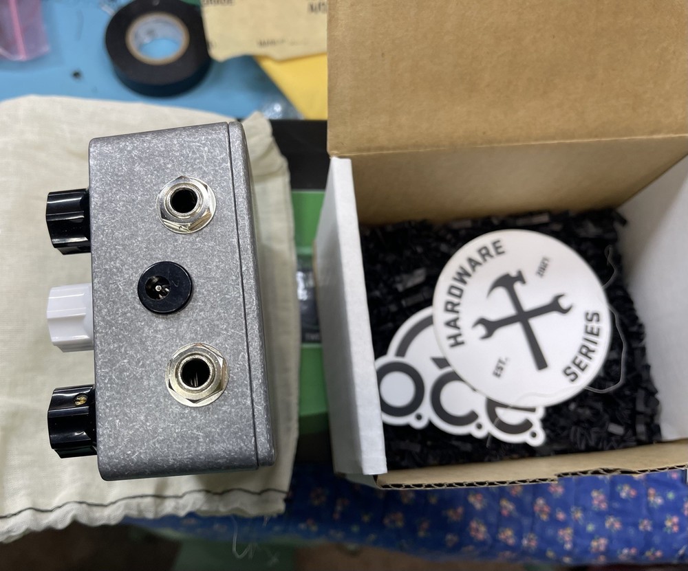 O.C.E. Hammer Heavy Fuzz Pedal w/box