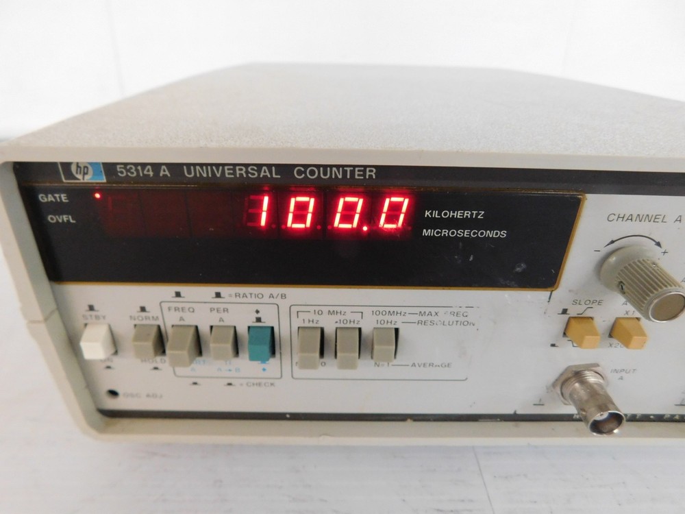 HEWLETT PACKARD 5314A UNIVERSAL COUNTER (MPT3)