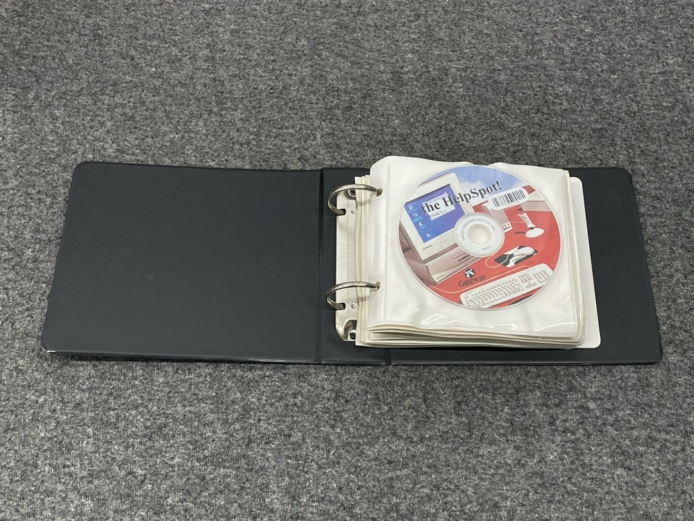 Vintage Gateway Software Disc Storage Binder w/ the Help Spot! CD