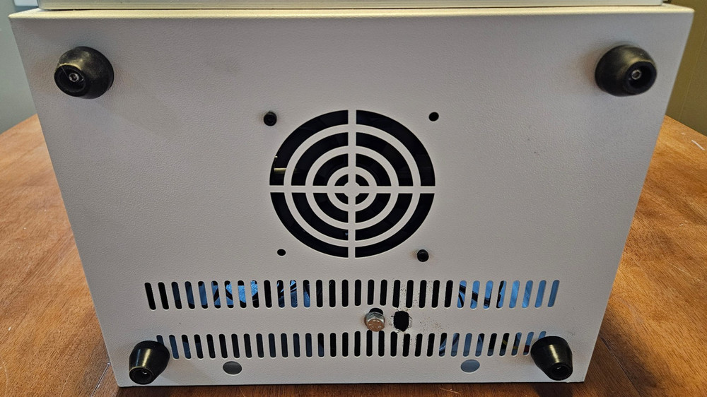 AUTOMATIC COMPUTER WIRE STRIPPING MACHINE