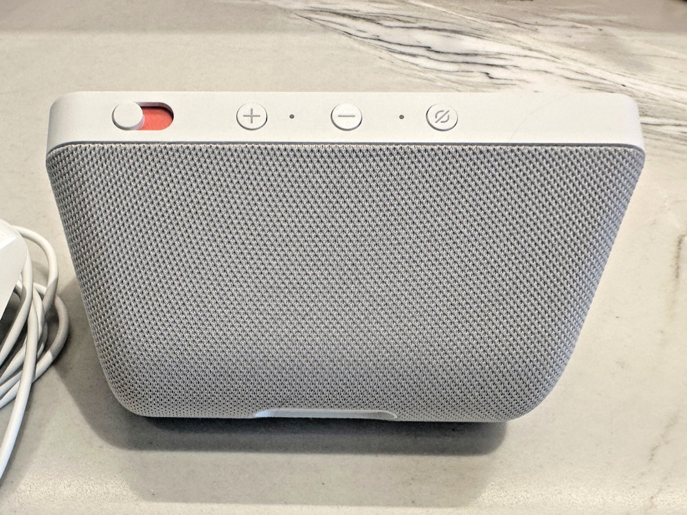 Amazon Echo Show 5, 1st Generation Smart Display with Alexa, Sandstone