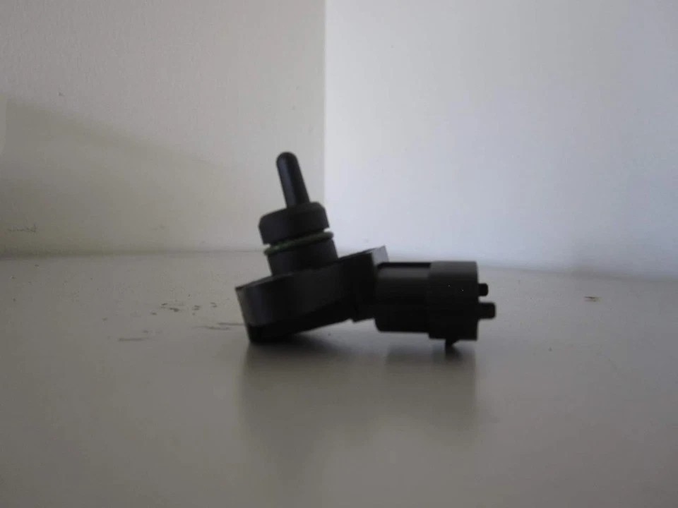 39300-2B100 MAP Sensor Assembly, Black